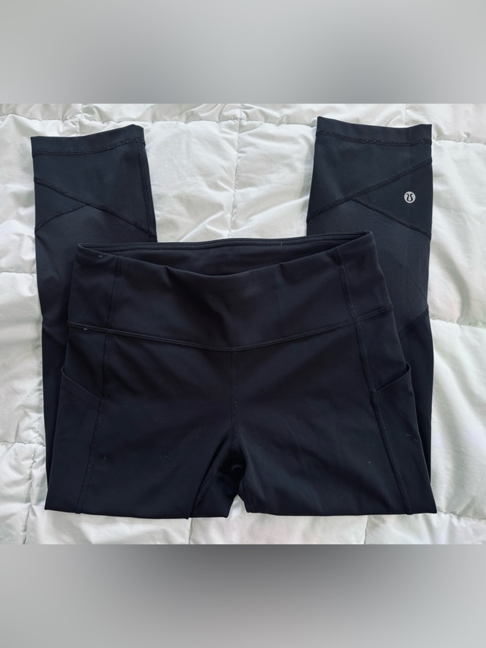 lululemon Black Athleisure cropped Leggings
